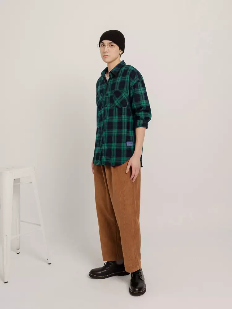 Check styling ideas for「Chambray Long-Sleeve Work Shirt、Slim-Fit Chino Pants」