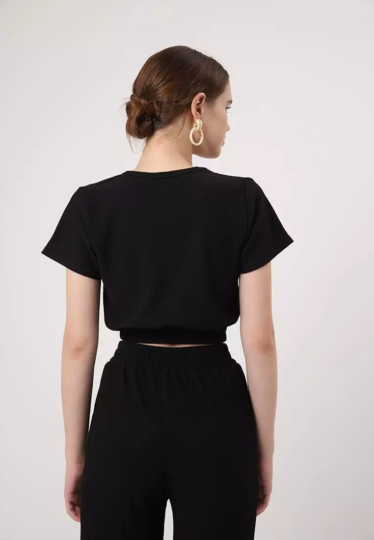 Sofia Onna Knit Crop Tops Black