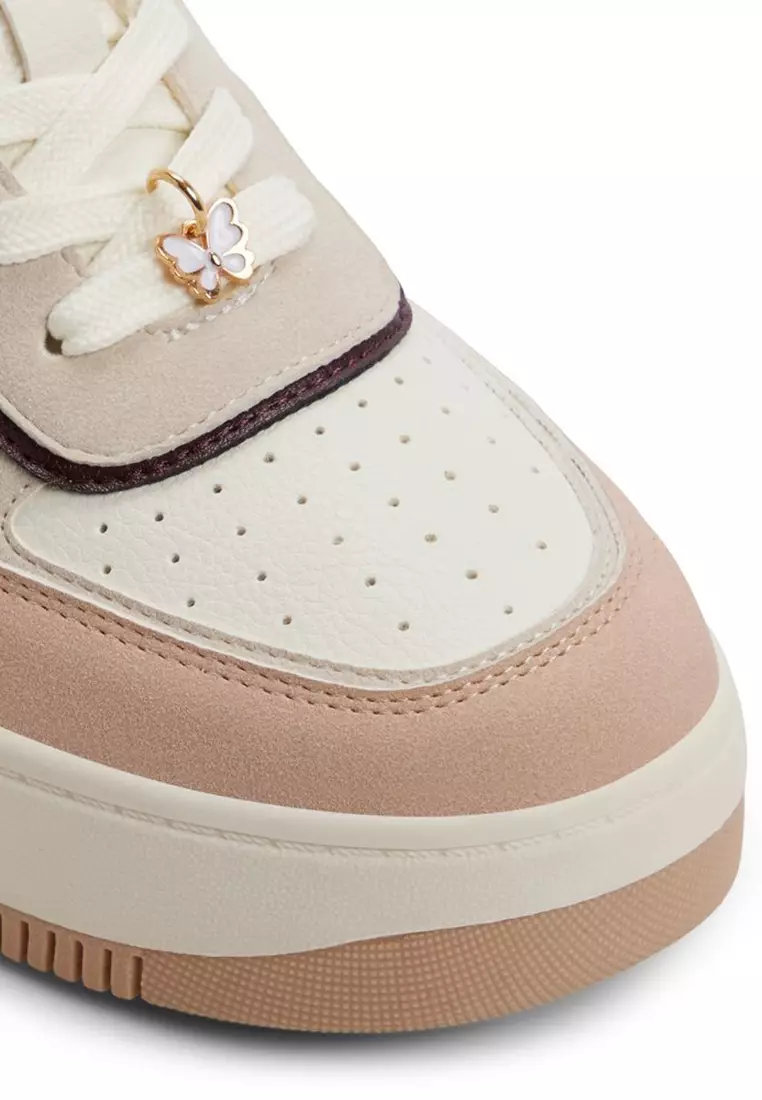 Freshy Sneakers