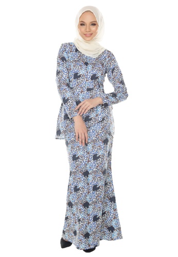 LYDIA KURUNG from Gaffronasir in White and Blue and Navy