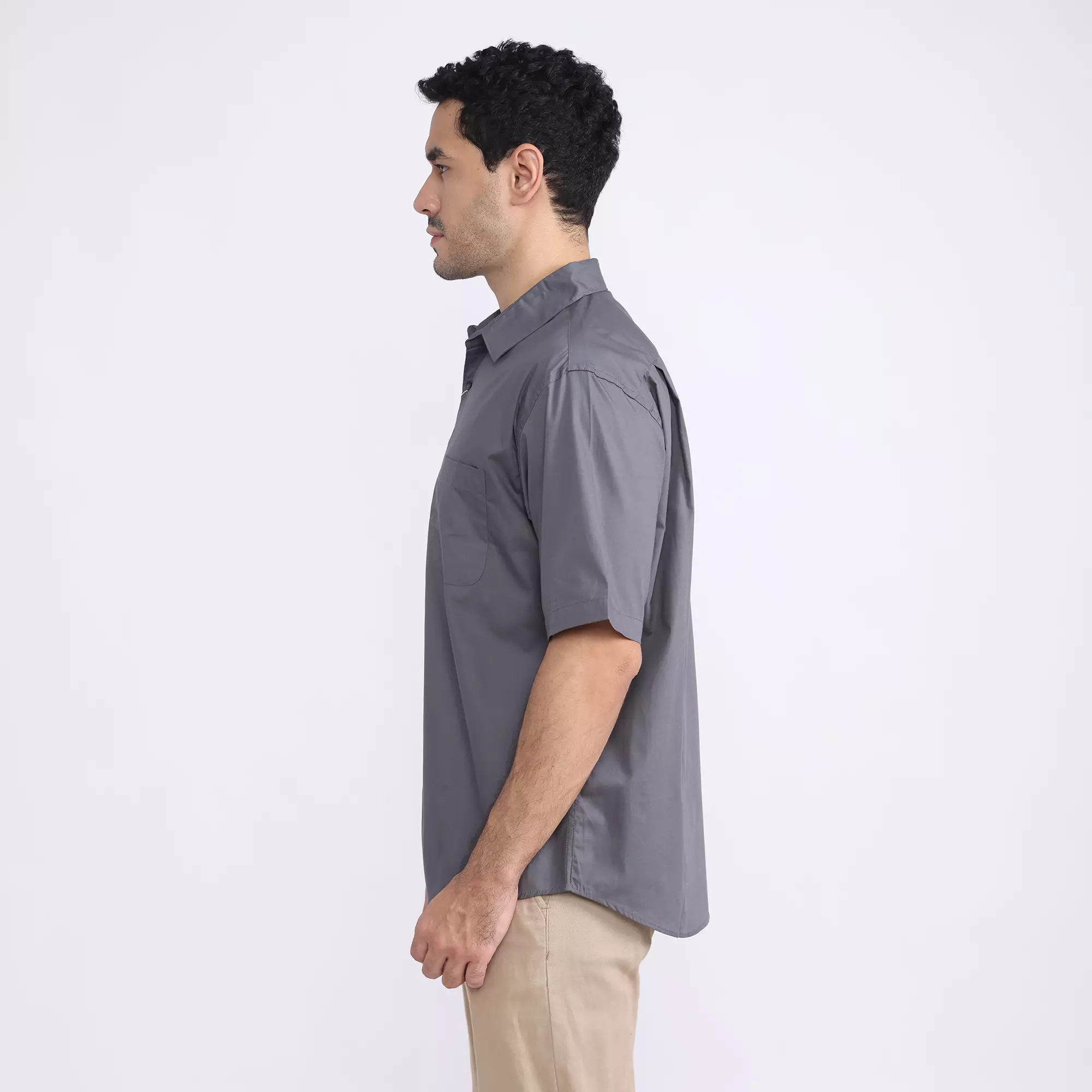 LARUSSO Kemeja Poplin Relax Fit Pria Lengan Pendek - Grey