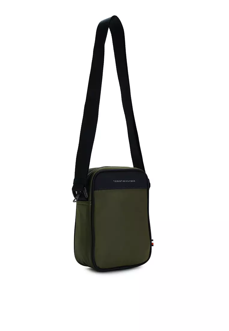 Metal Logo Crossbody Reporter Bag - TH Mainline