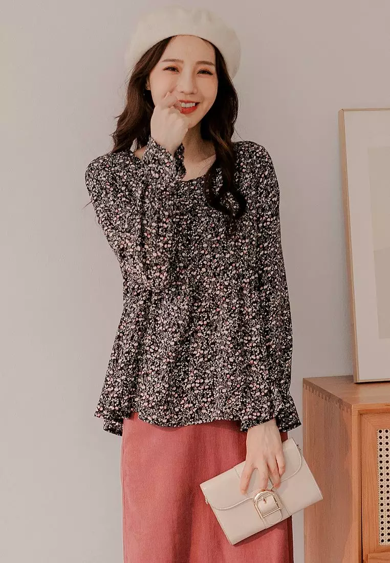 滿版碎花傘襬荷葉袖口上衣《AB16118》