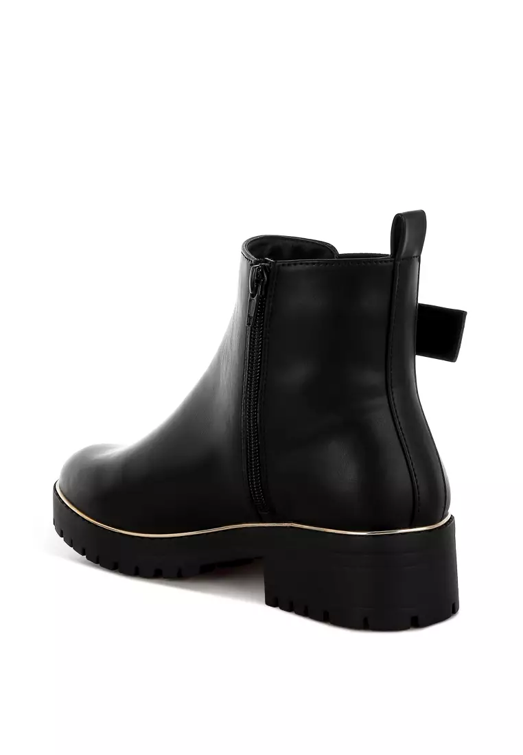 Chunky Buckle Detail Ankle Boots in Black