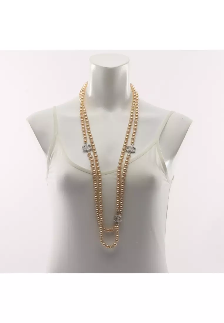 Buy Chanel Pre-loved CHANEL coco mark long necklace Fake pearl