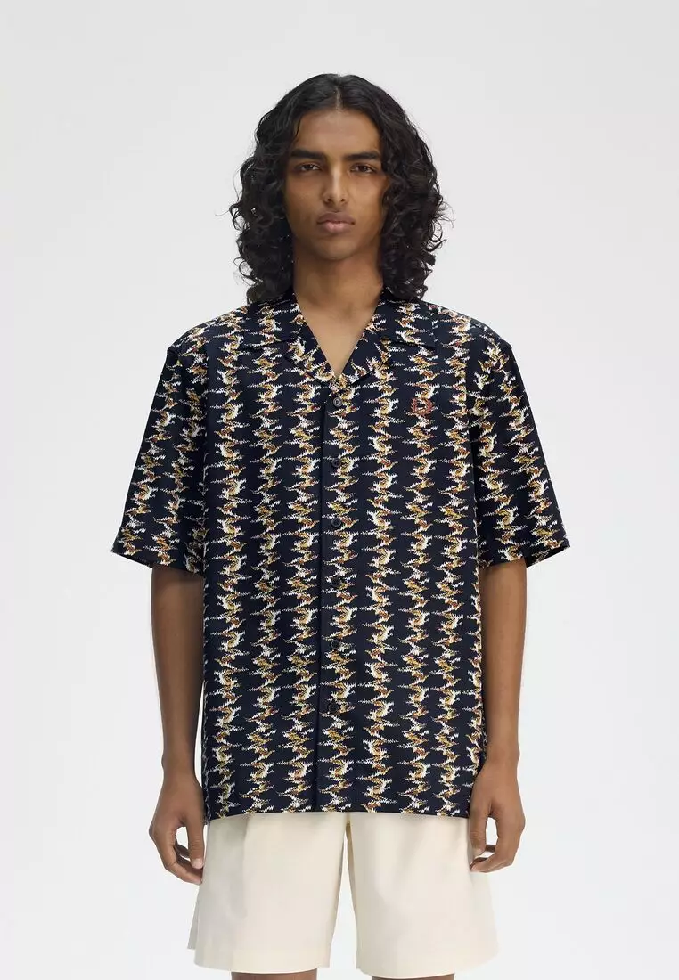 Buy Fred Perry Fred Perry M9629 ABSTRACT PRINT REVERE COLLAR SHORT