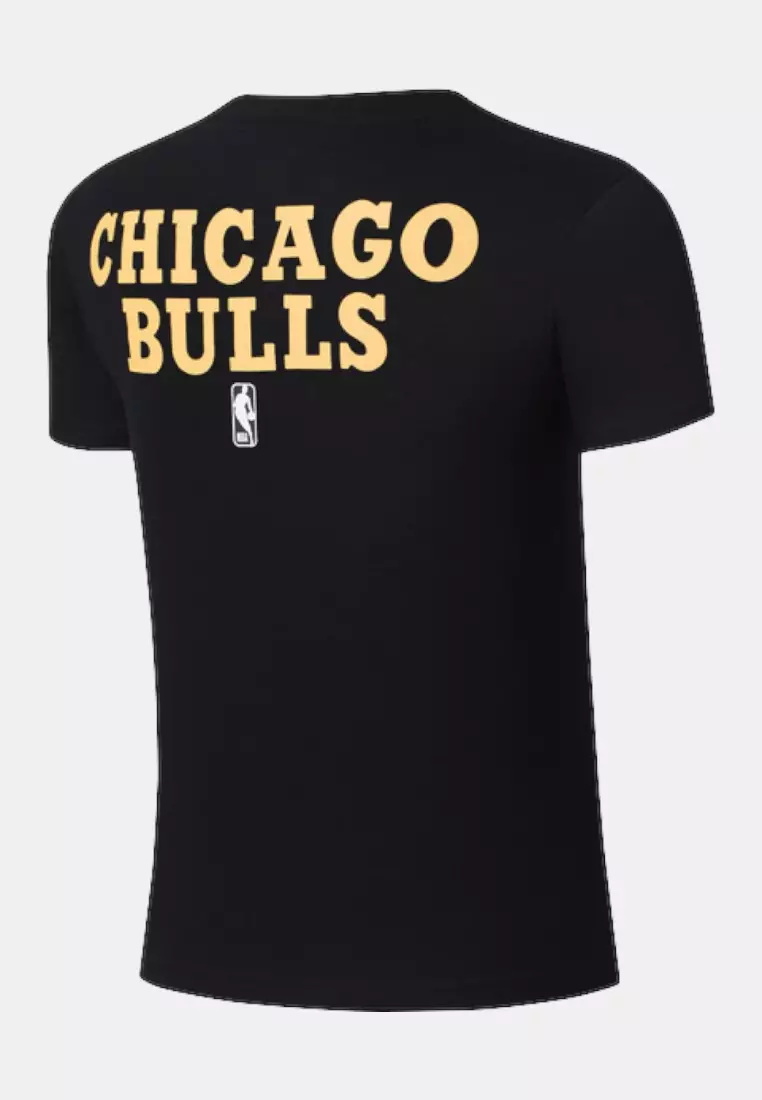 Chicago Bulls Loose Fit T-Shirt for Men Urban Lines Collection
