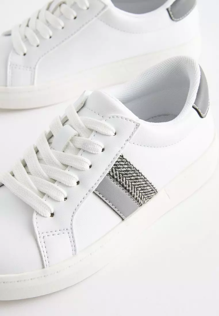 Carvela lace cheap up trainers