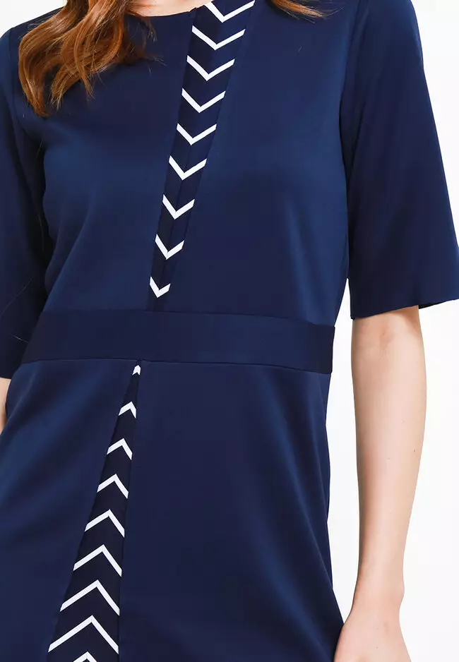 Unfinished Dresses Detail Stripe