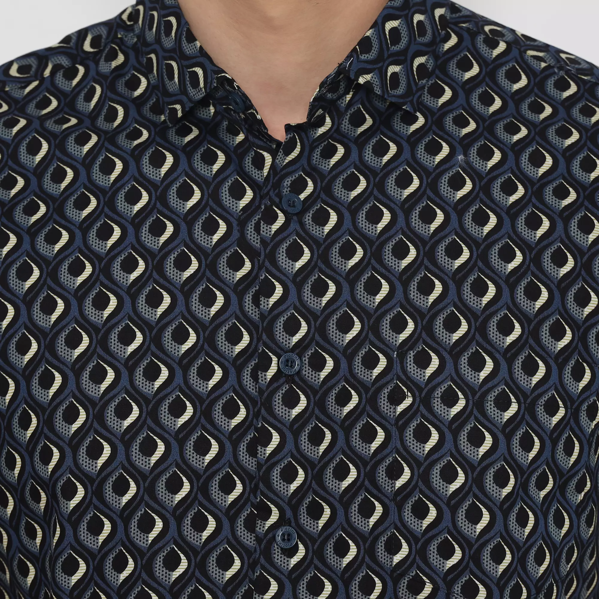 Platini Kemeja Motif Pria Lengan Pendek Katun Navy 132235