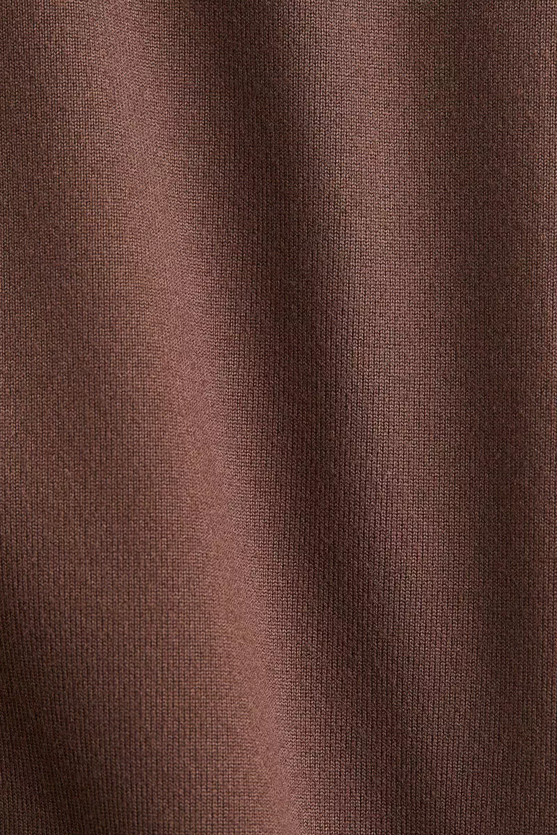 Long-sleeved jersey top