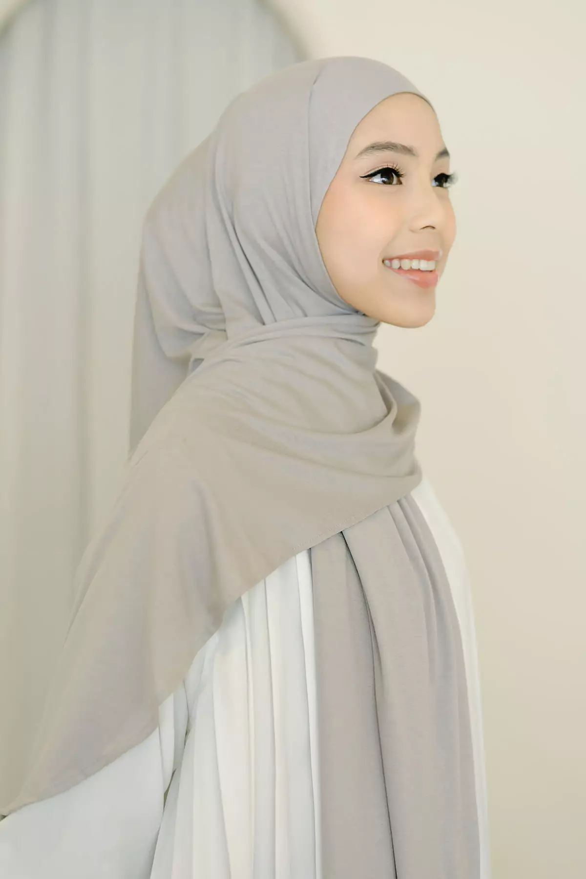 Tana Oval Shawl Grey