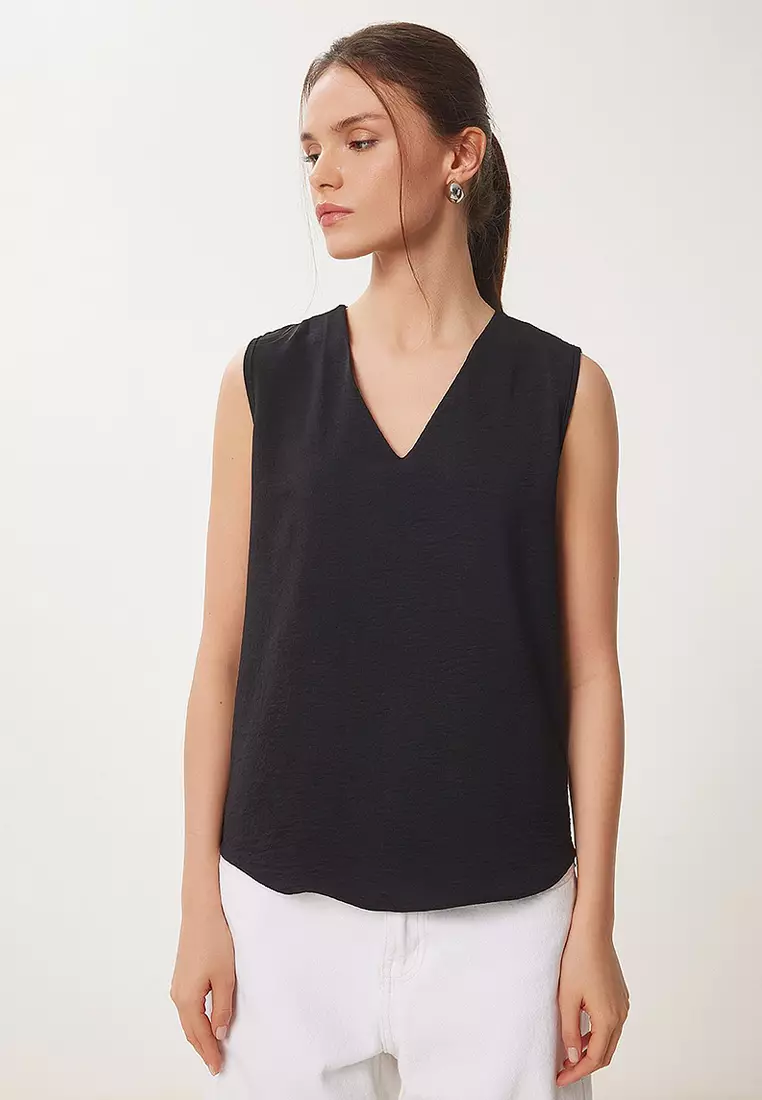 Sleeveless Ayrobin Blouse