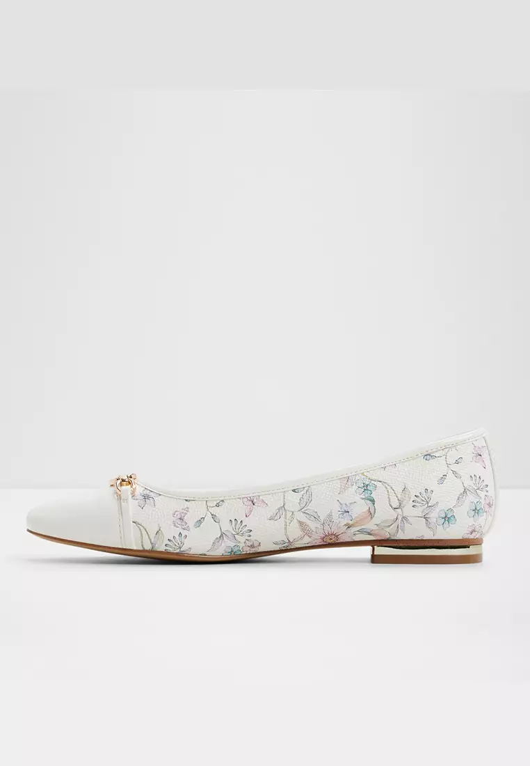 Krishelle Ballet Flats