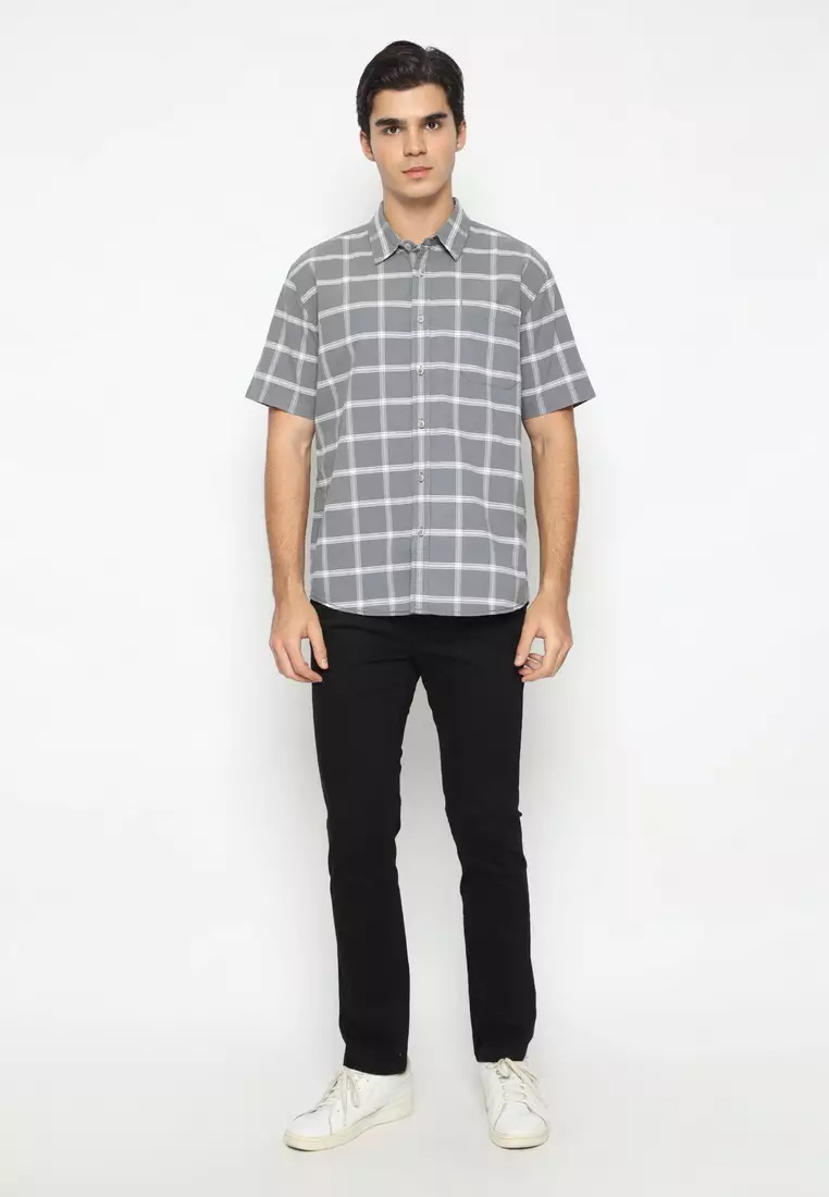 POLICE Kemeja Kotak Cotton Abu Regular Fit Pria
