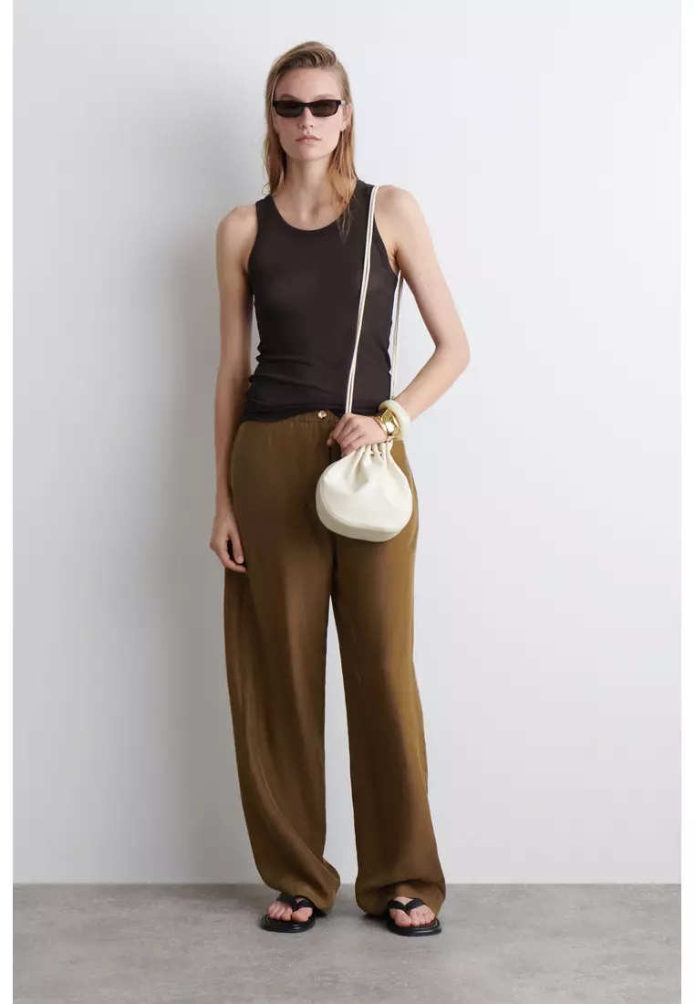 GATHERED POUCH BAG - LEATHER