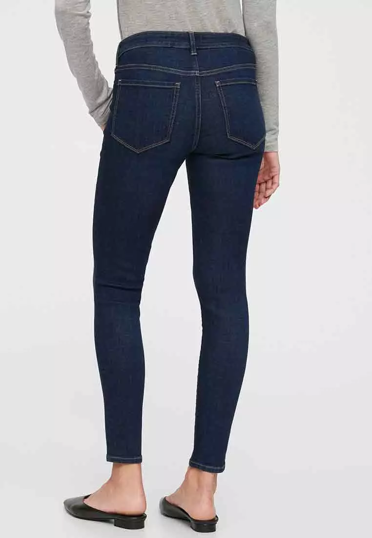 Mid Rise Universal Legging Jeans With Washwell