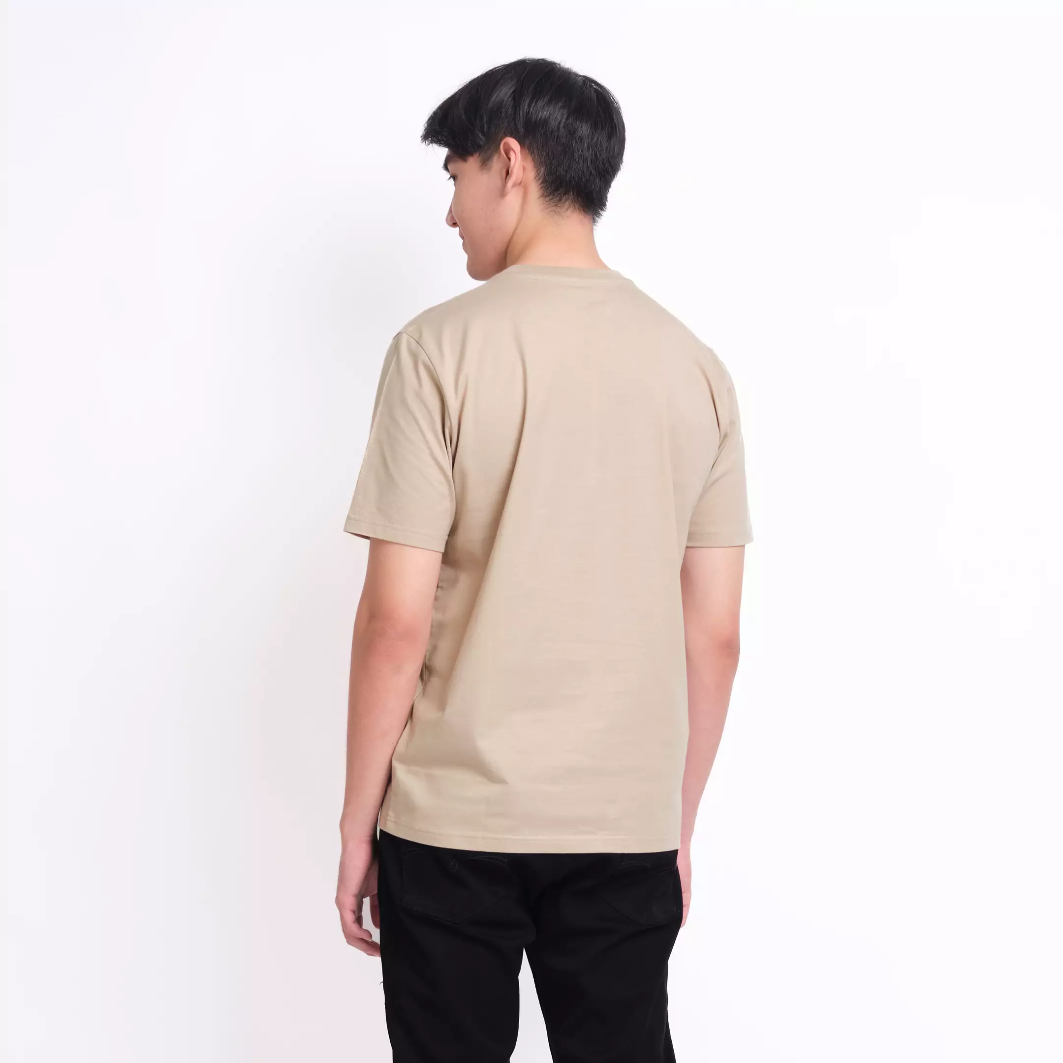 TRIPLE Kaos Reguler Fit (YTS 136) Warna Cream