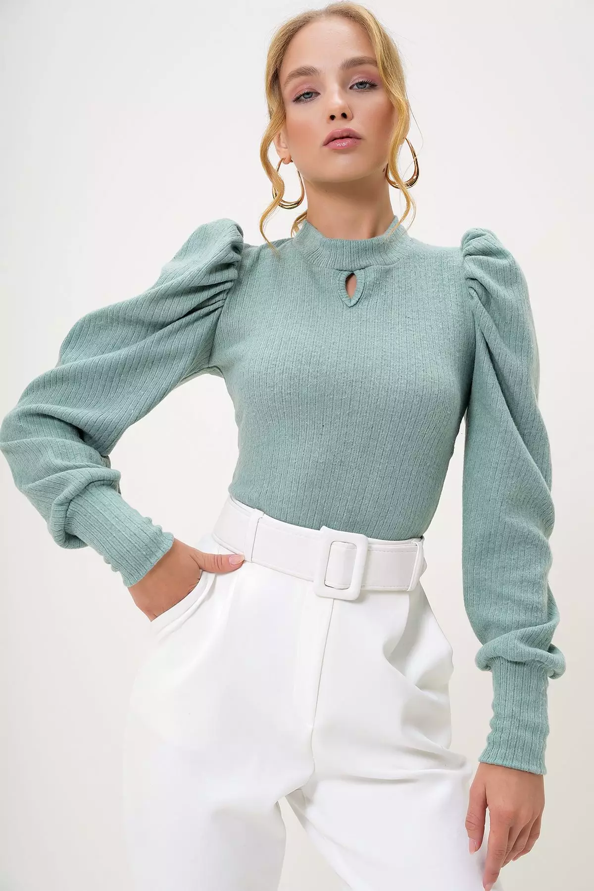 Women's Mint Crew Neck Drop Neck Princess Sleeve Knitwear Blouse