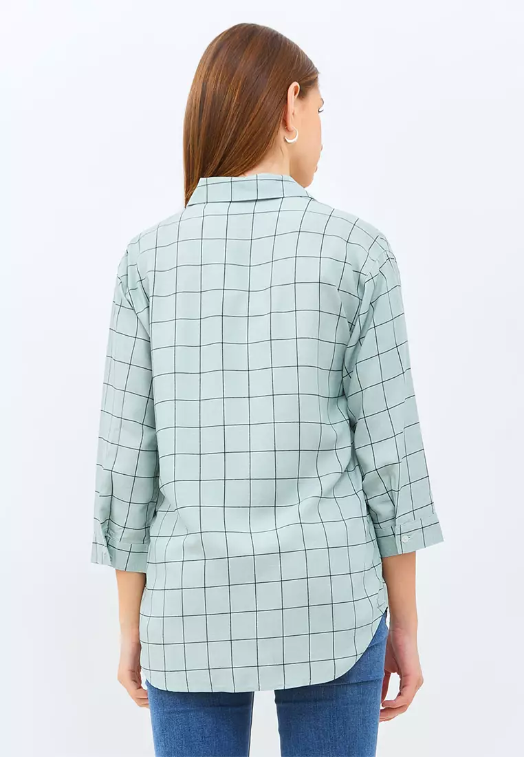 C2 Guyuan Green Basic Blouse Wanita