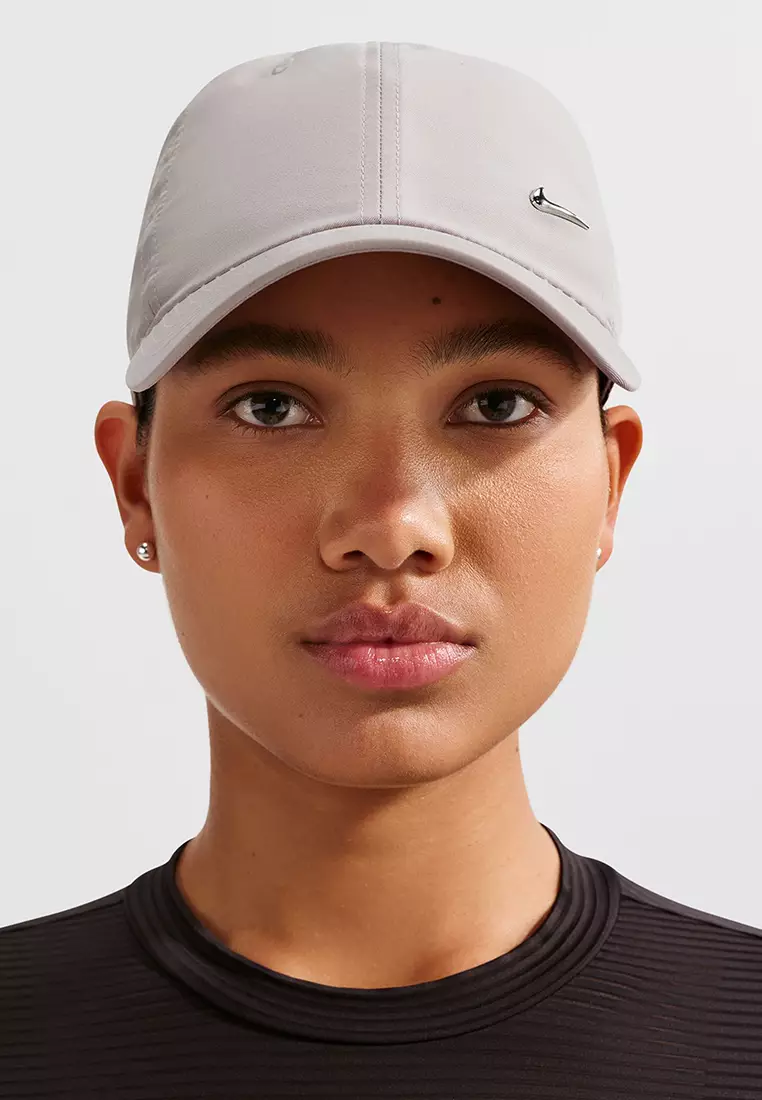 Dri-FIT Club Unstructured Metal Swoosh Cap