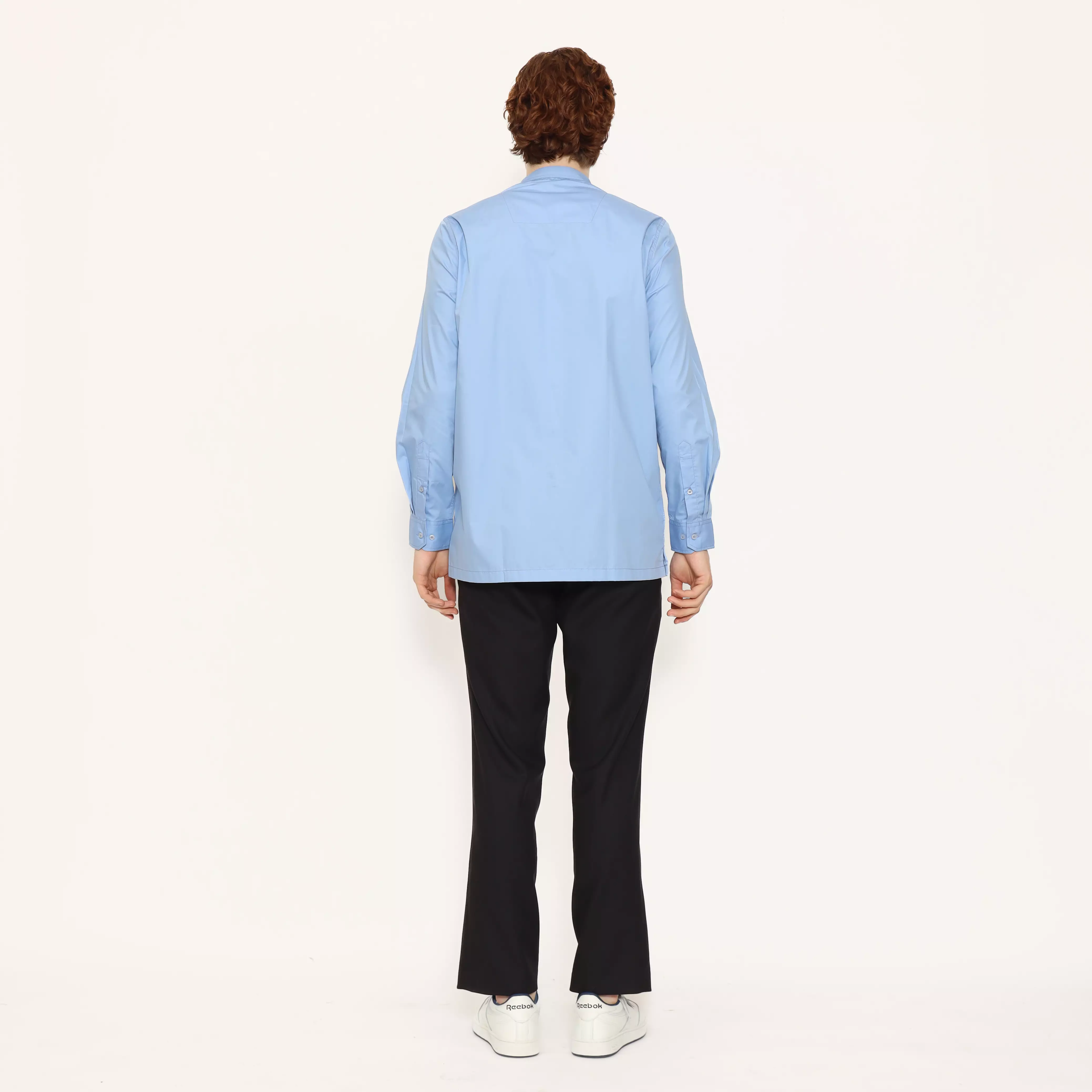 LAWELL DESMOND-L Baju Koko Pria Lengan Panjang Regular Fit Garbadin Kecil Warna Light Blue