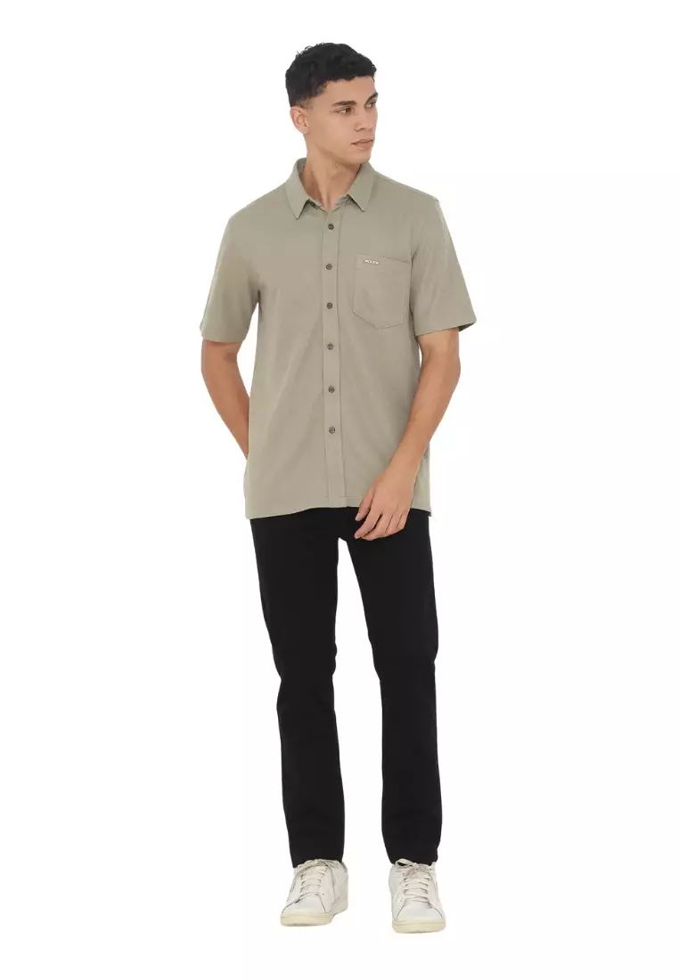 POLICE Kemeja Knit Premium Logo Plat Besi Regular Fit Pria