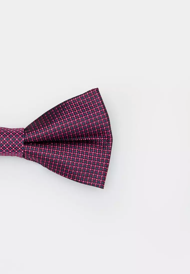 Red Textured Bowtie