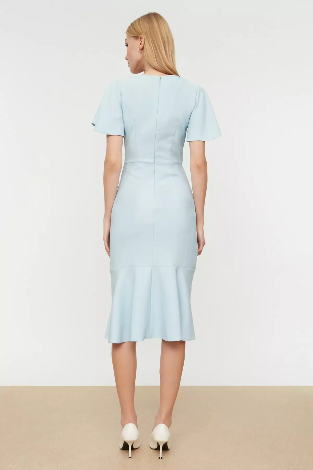 Fitted Flare Sleeves Midi Dress