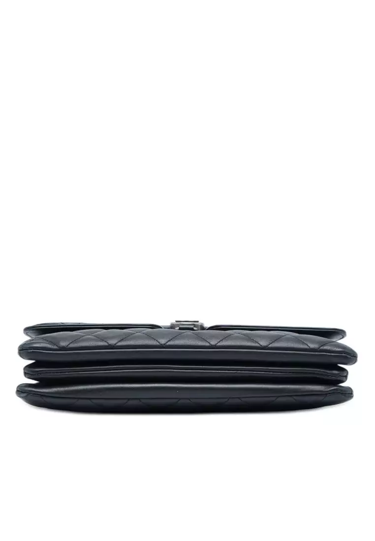 Pre-Loved Chanel Quilted Lambskin Cc Round Clasp Accordion Flap