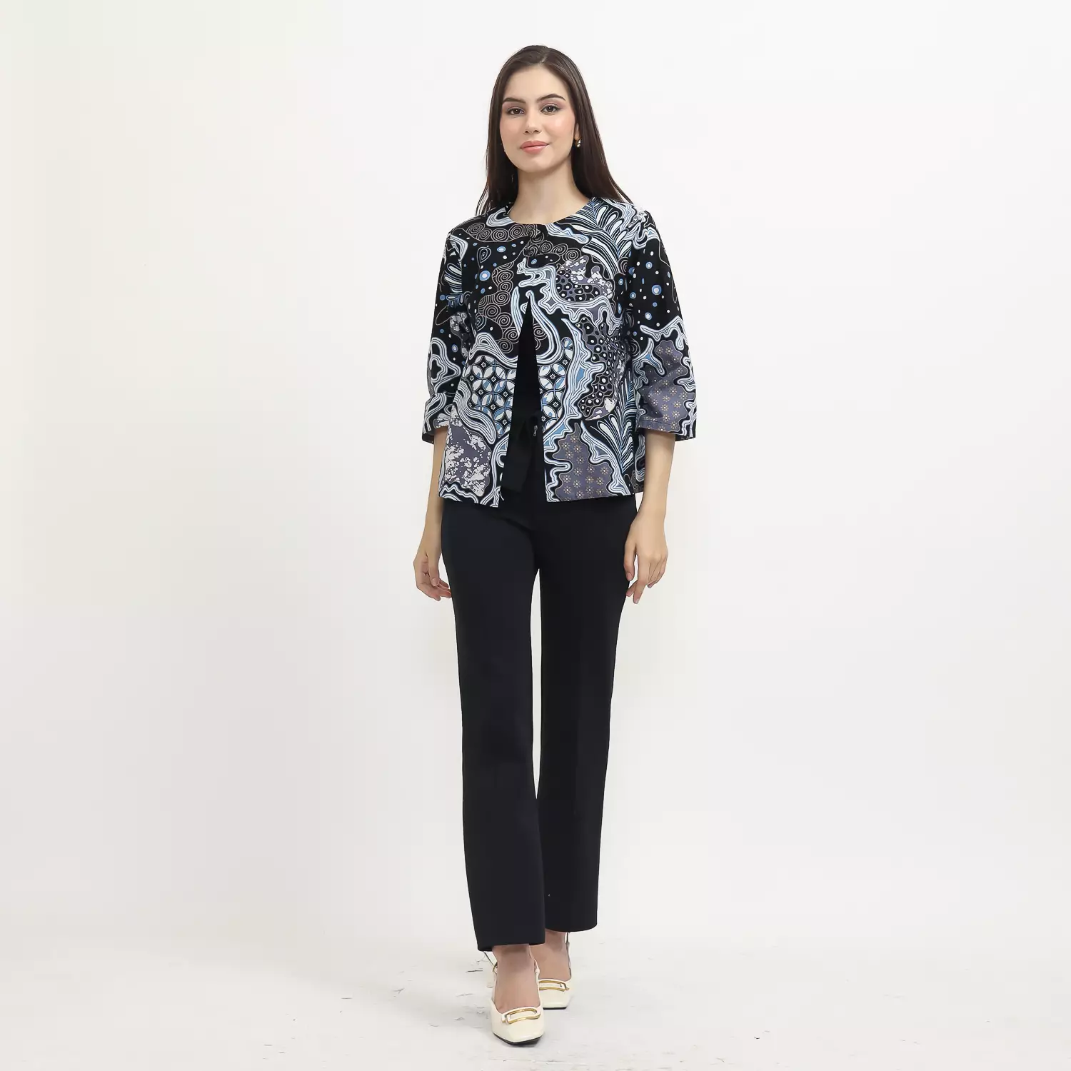 Blazer Batik Wanita - Bhatara Batik Tasya - Atasan Batik Modern Lengan Panjang