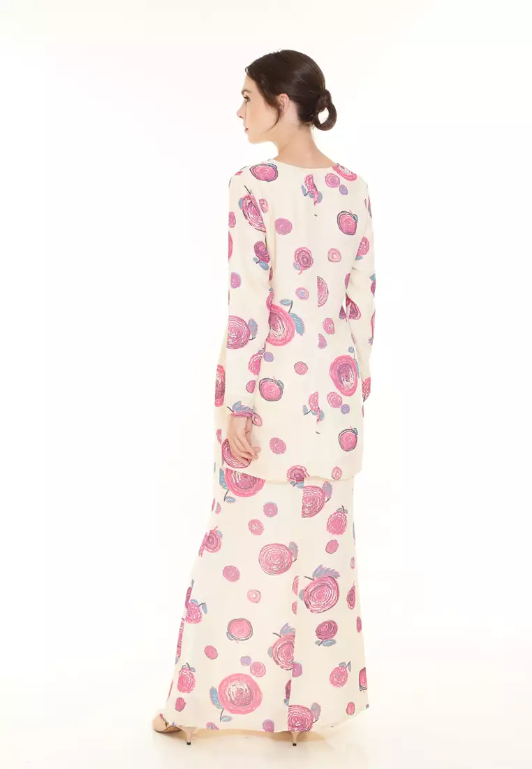 Rina Printed Kurung in Nude Pink Round Flower