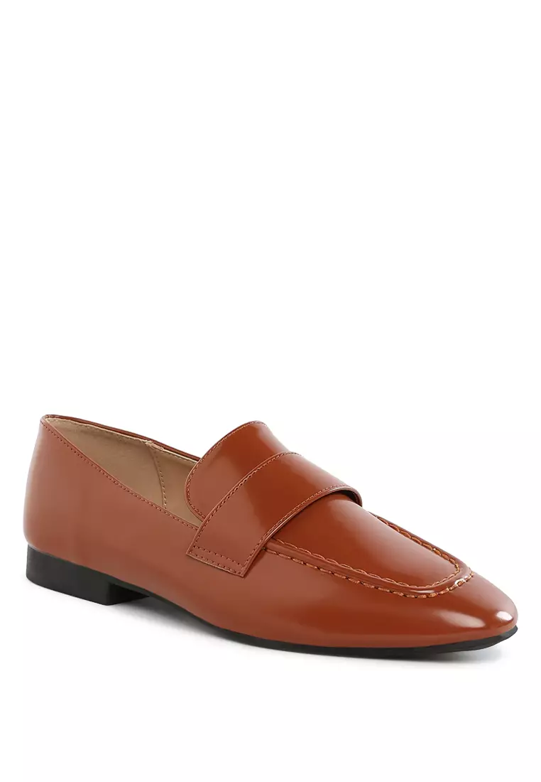 Flat Heel Loafers In Brown
