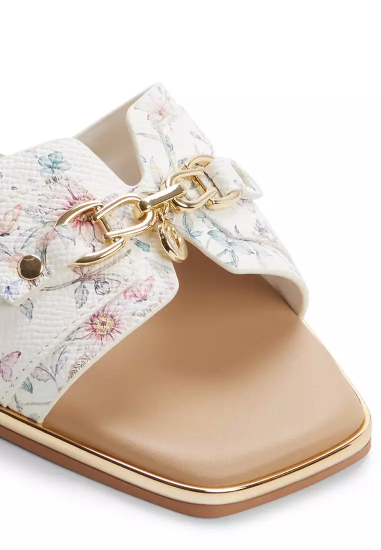 Alamassi Sandals