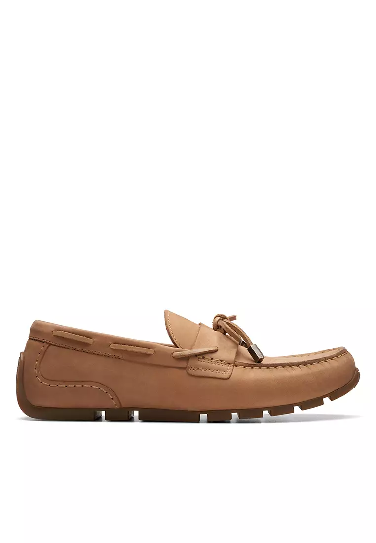 Discount on Clarks  shoes - SKU: Oswick Step Loafers Light Tan