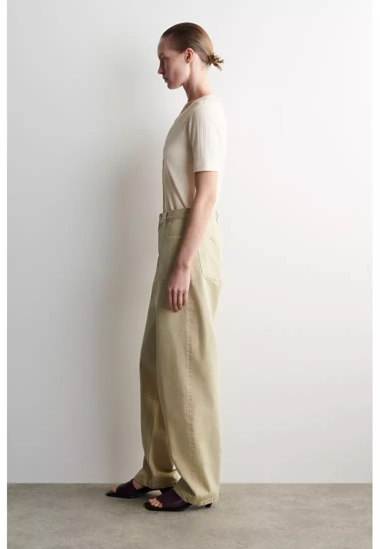 PATCH-POCKET STRAIGHT-LEG JEANS