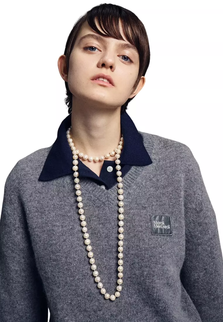 Raccoon Blended V Neck Square Logo - Charcoal