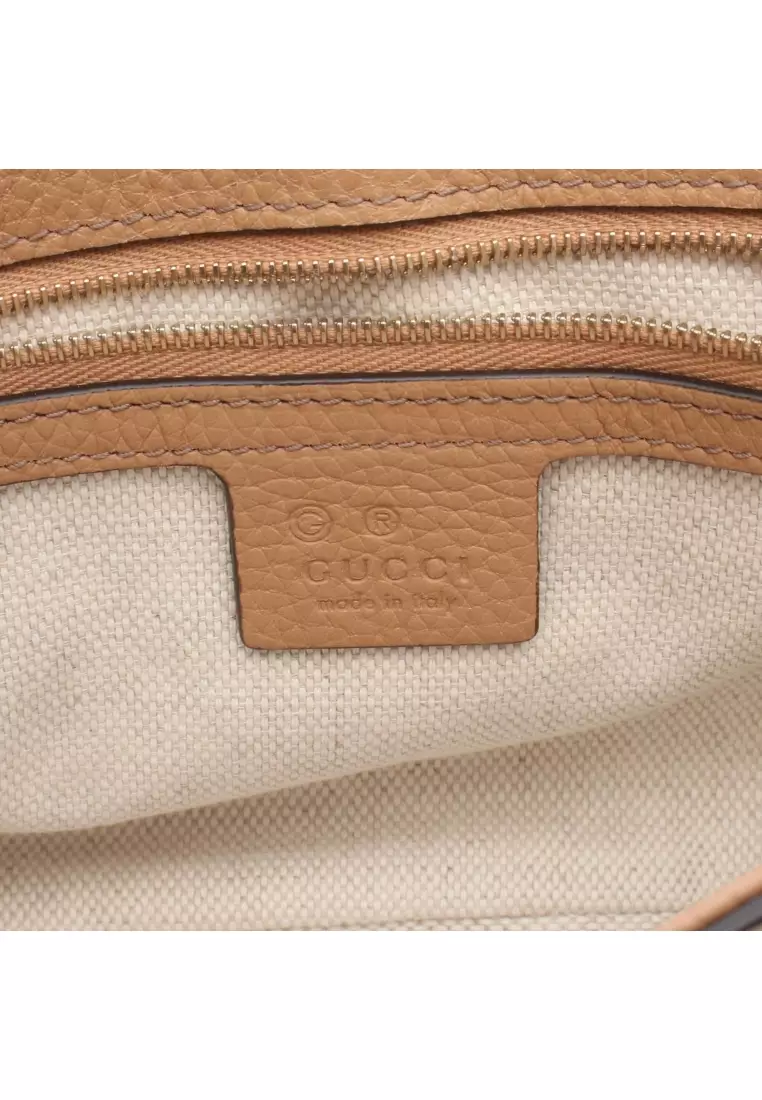 Pre-Loved Gucci Soho Interlocking G chain shoulder bag leather light brown