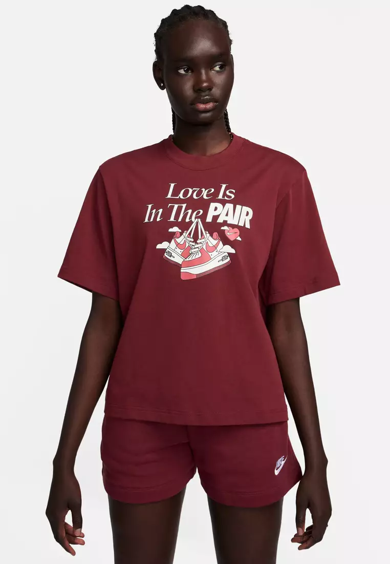 Nike for hotsell the love tee