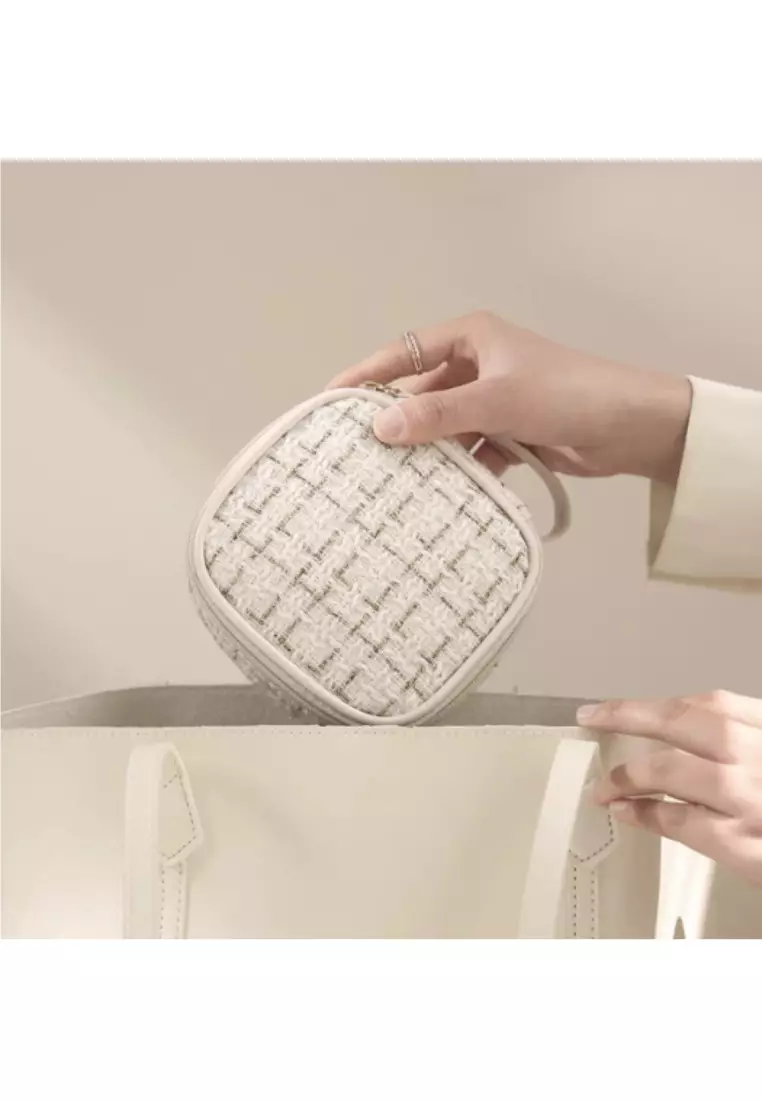 Erda White Storage Dompet Cosmetic Wallet