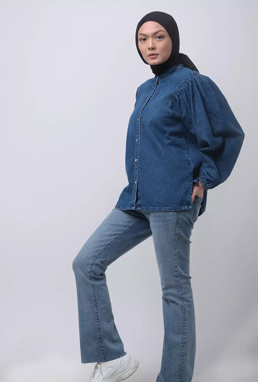 Kemeja Wanita Paula Medium Blue Chambray