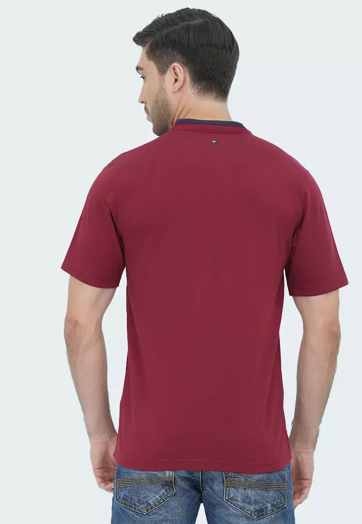 LGS - Kaos Casual Pria - Lengan Pendek - Motif Kerah Shanghai - T-Shirt Henly - Kancing Dada - Reguler Fit - Merah Maroon - CPS.221.C3504.01.C