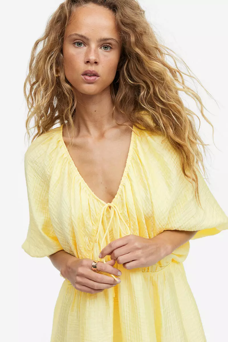 H & m yellow dress store