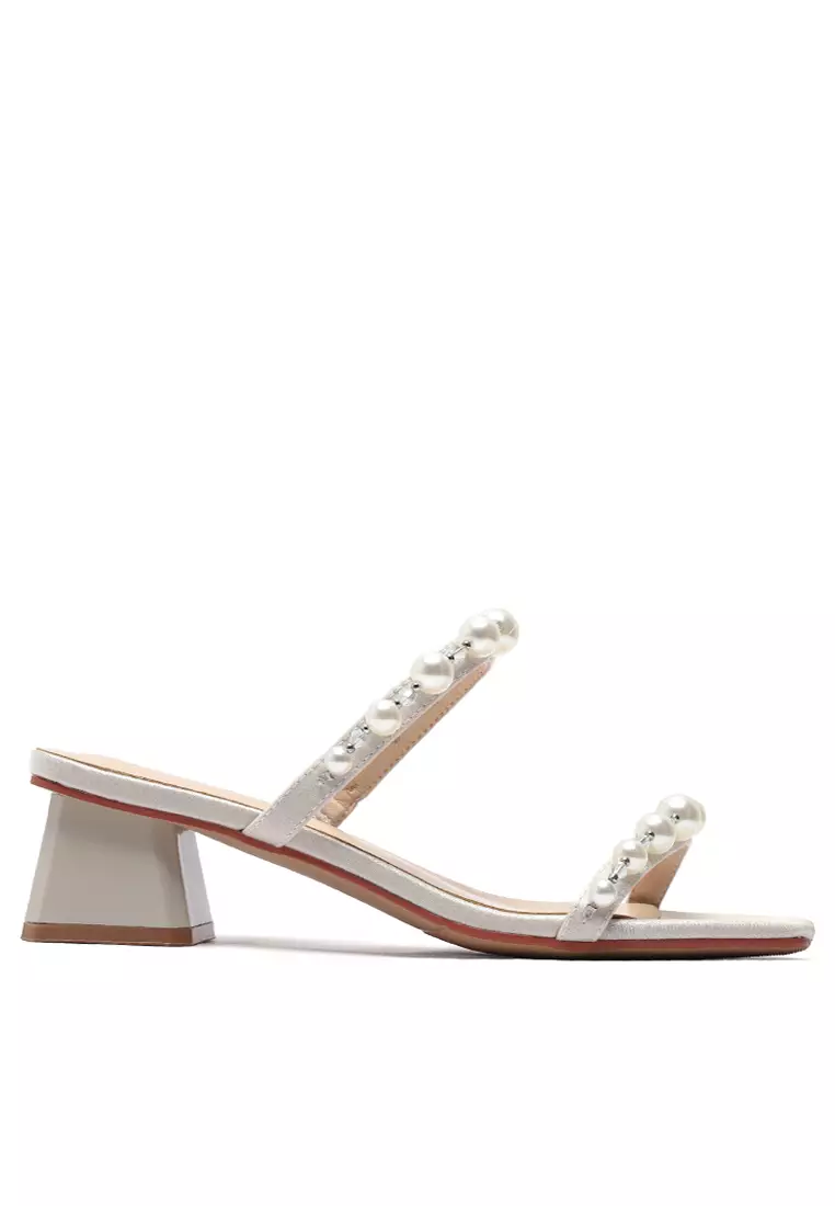 Discount on Twenty Eight Shoes  shoes - SKU: Pearl Buckle Mule Heels 2245-9