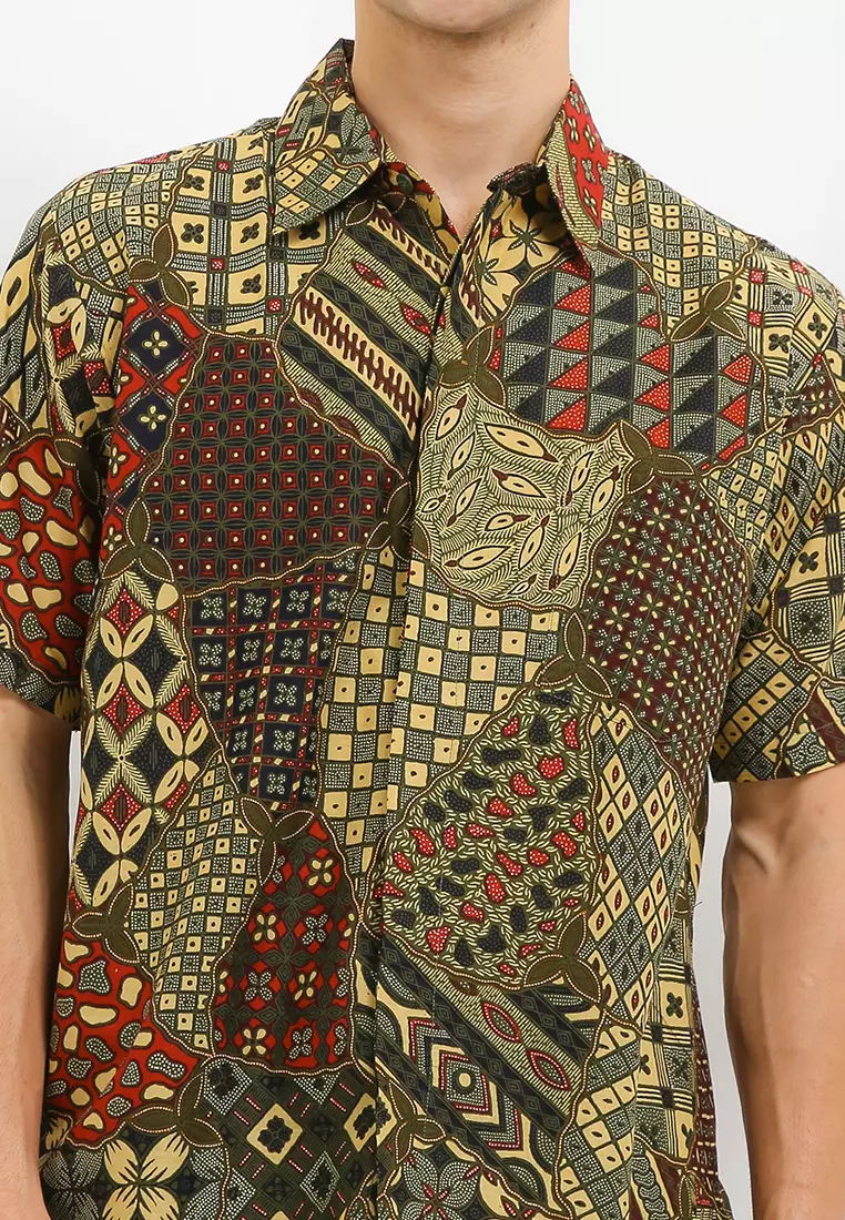 Kemeja Batik Lengan Pendek Motif Sekar Jagad 3 Berlian