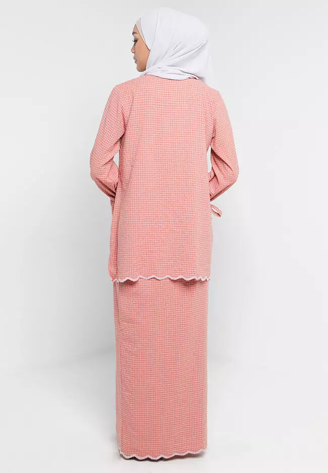 Peony Kurung in Brick Orange