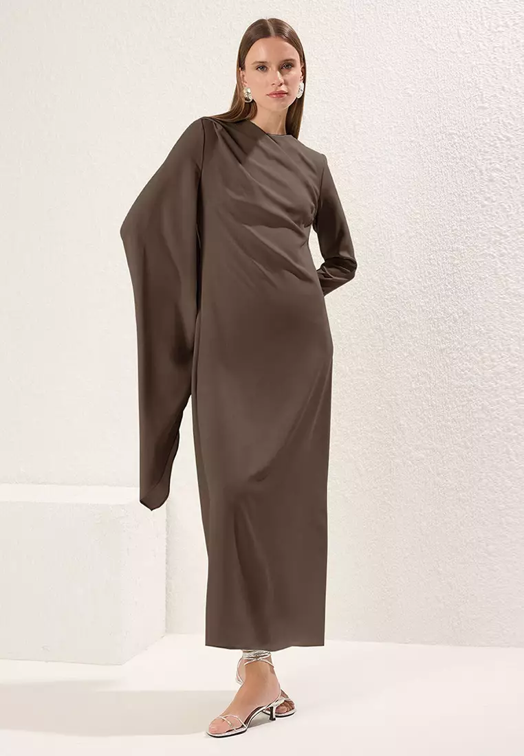 Mink Shawl Detailed Lined Evening Dress TCTSS24DB00036