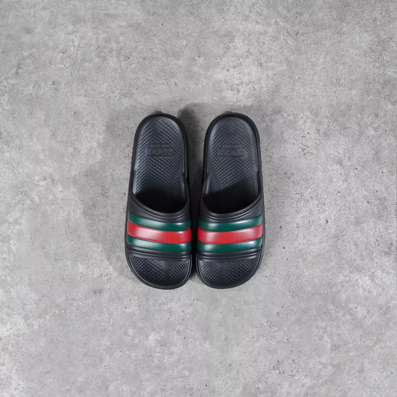 Sandal GUCCI ACE STRIPE RED GREEN BLACK RUBBER SLIDE 100% ORIGINAL