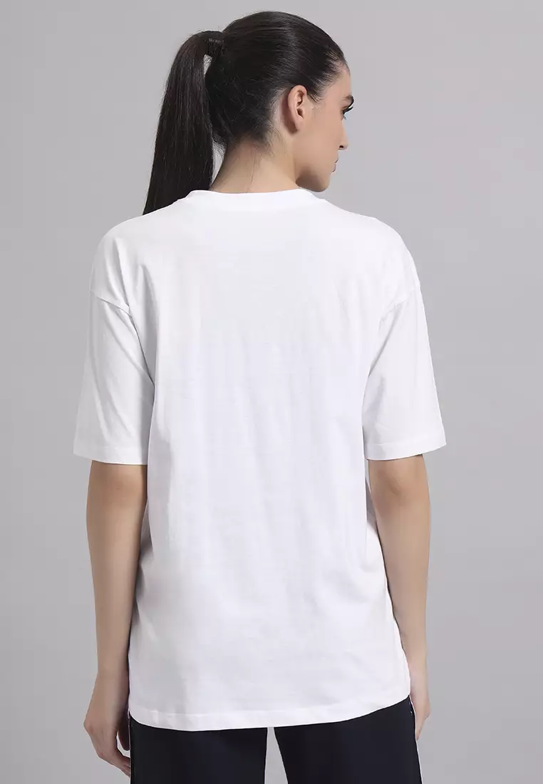 女士必备宽松白T恤