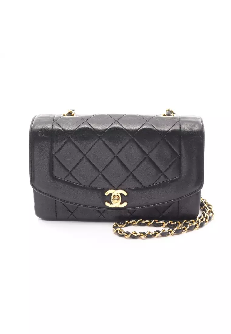 Buy Chanel Pre-loved CHANEL matelasse diana flap chain shoulder bag  lambskin black gold hardware vintage 2023 Online